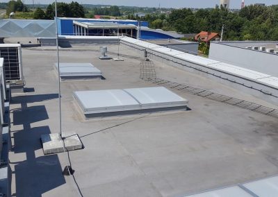 Świetliki dachowe — realizacja Gulajski