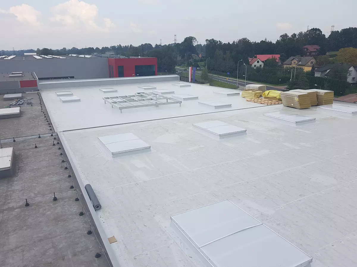 Systemy dachowe na dachach płaskich